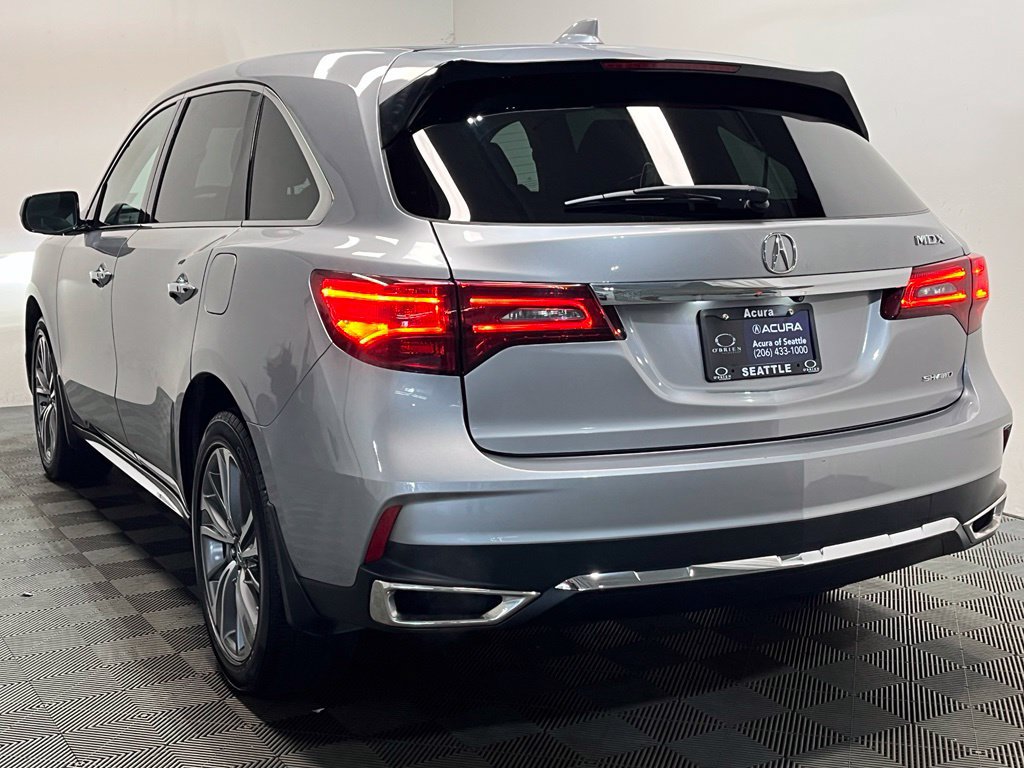 Used 2017 Acura MDX w/ Technology Package AWD/4WD image 22