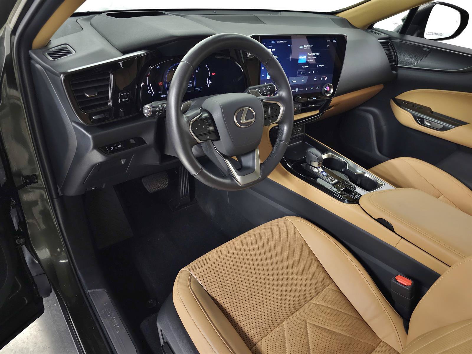 Certified 2025 Lexus NX 350 AWD w/ Accessory Package (2T) image 18