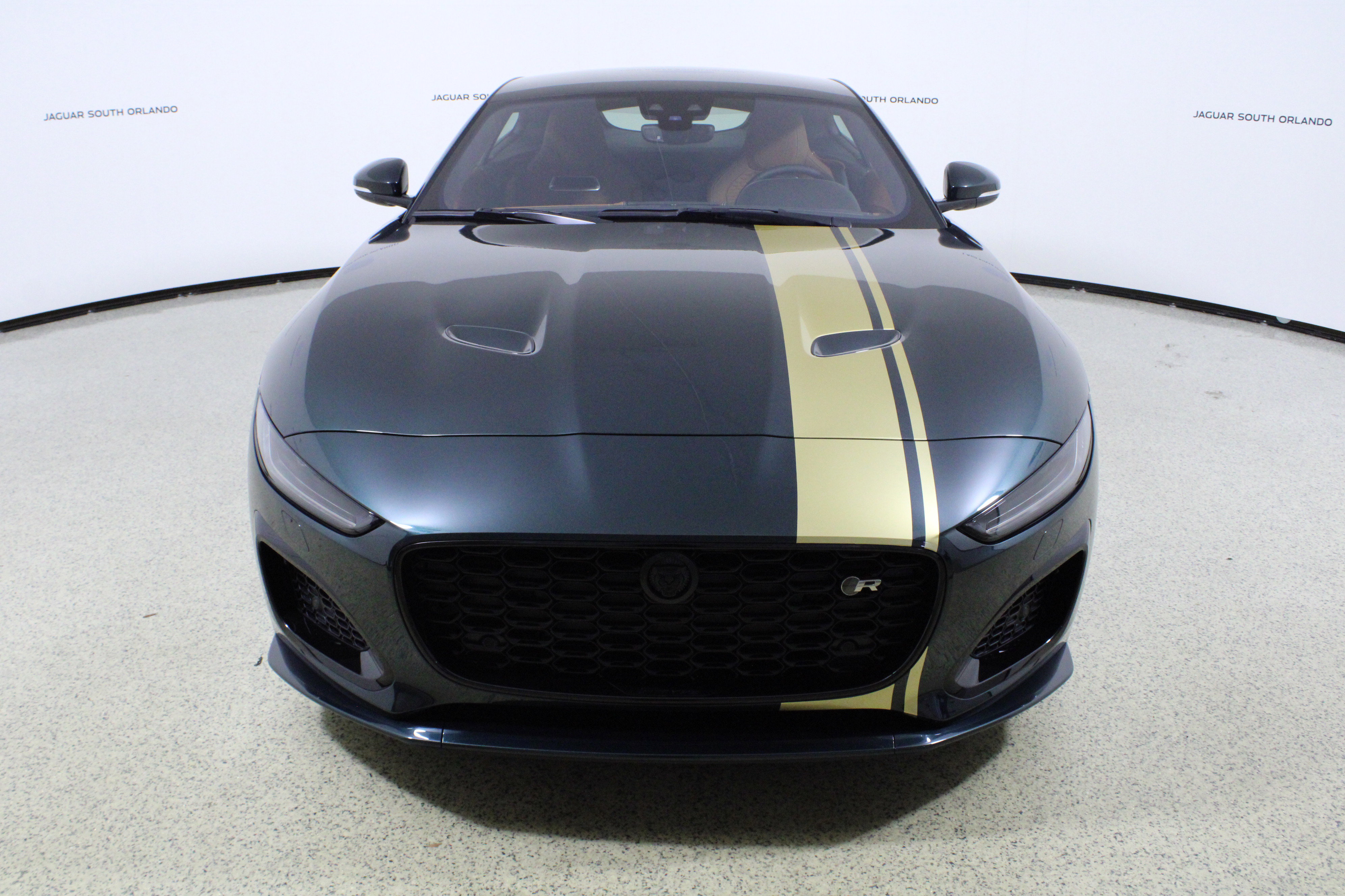 New 2024 Jaguar F-TYPE R image 2
