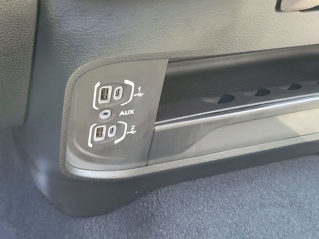 Used 2024 RAM 2500 Laramie image 14