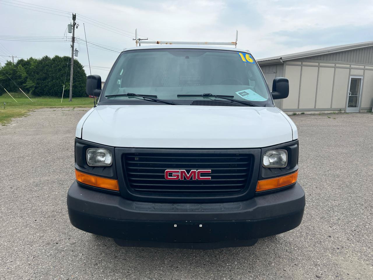 Used 2016 GMC Savana 2500 RWD image 9