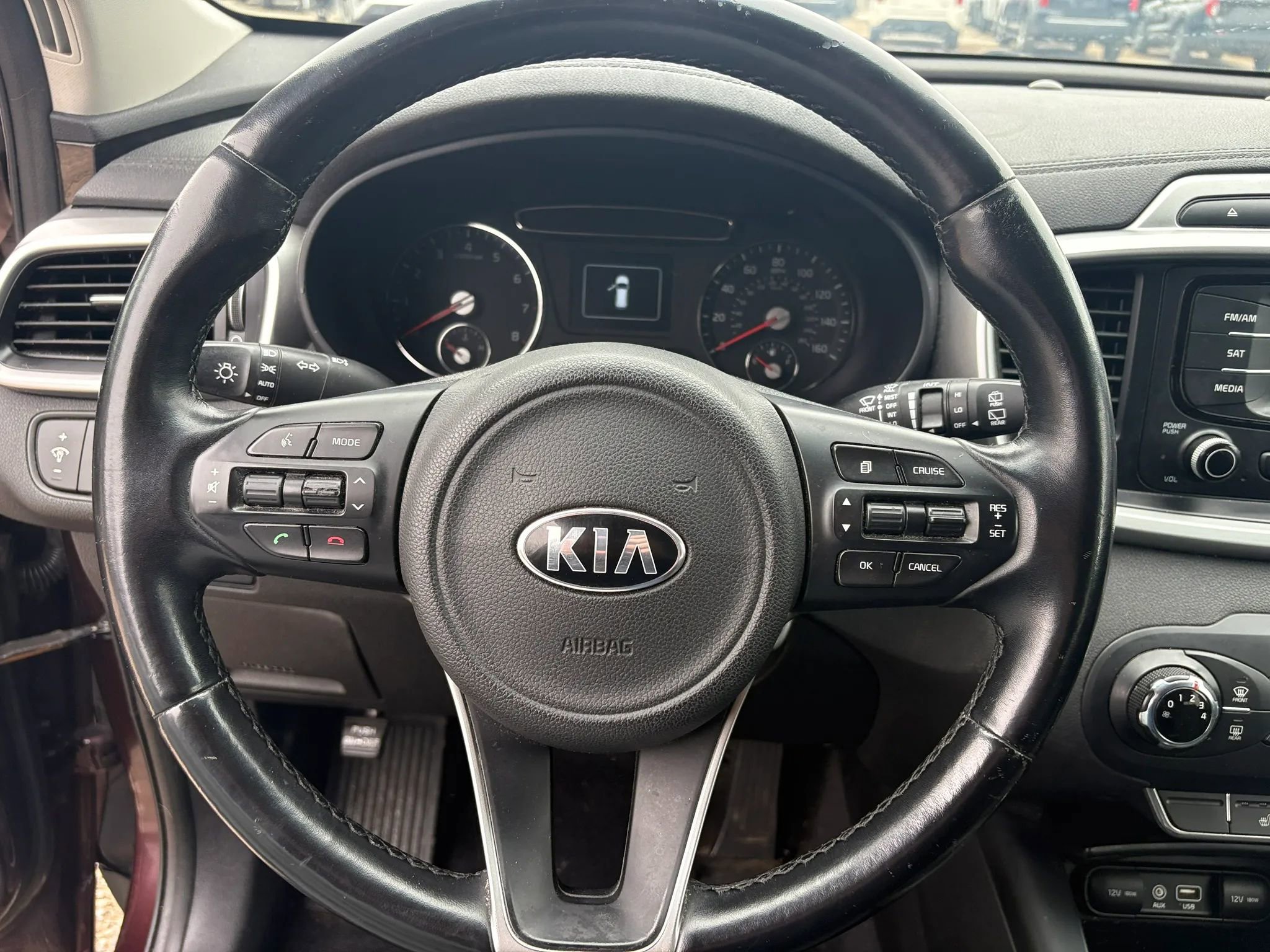 Used 2016 Kia Sorento LX w/ LX Convenience Package image 23