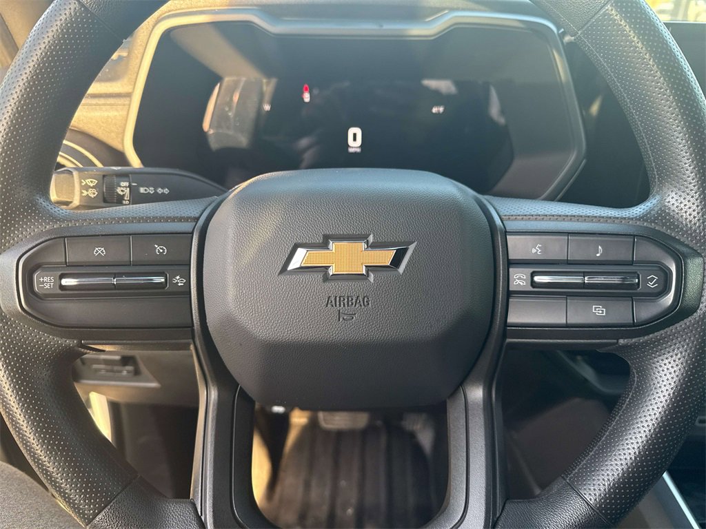 Used 2023 Chevrolet Colorado W/T image 16