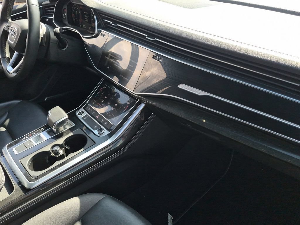 Used 2025 Audi Q7 3.0T Premium Plus AWD/4WD image 16