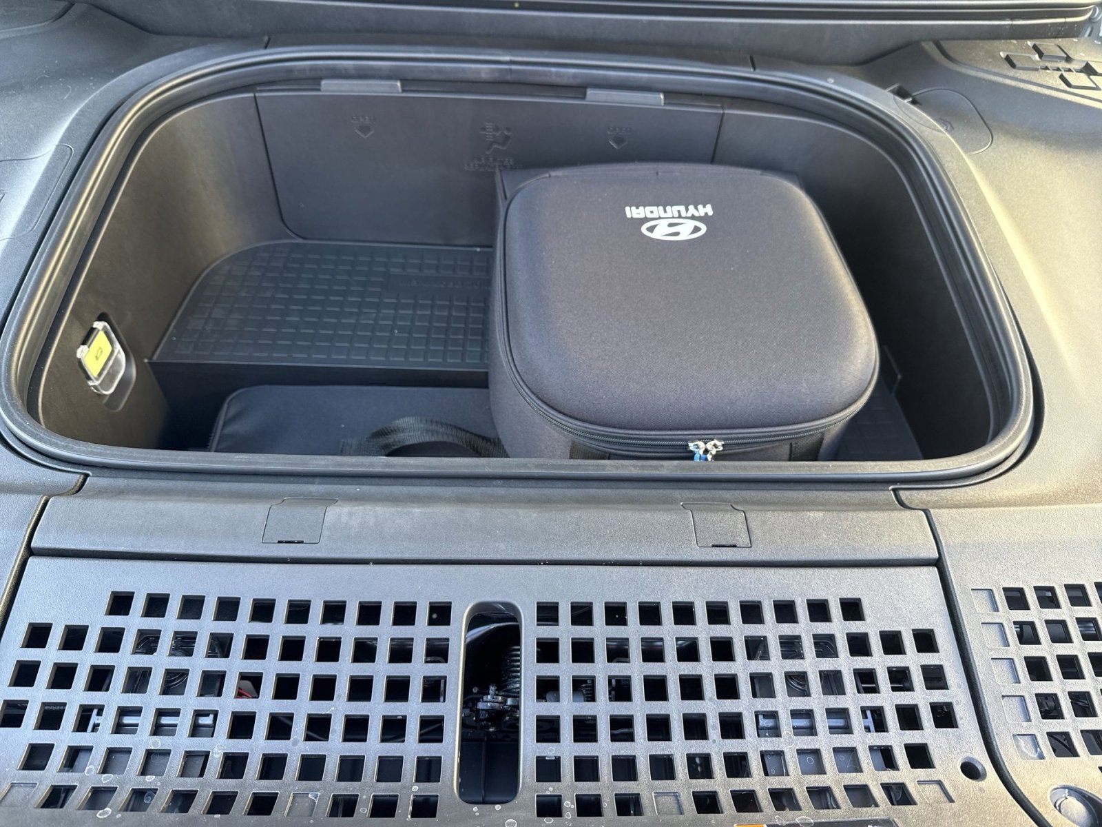 New 2026 Hyundai Ioniq 9 Limited image 29