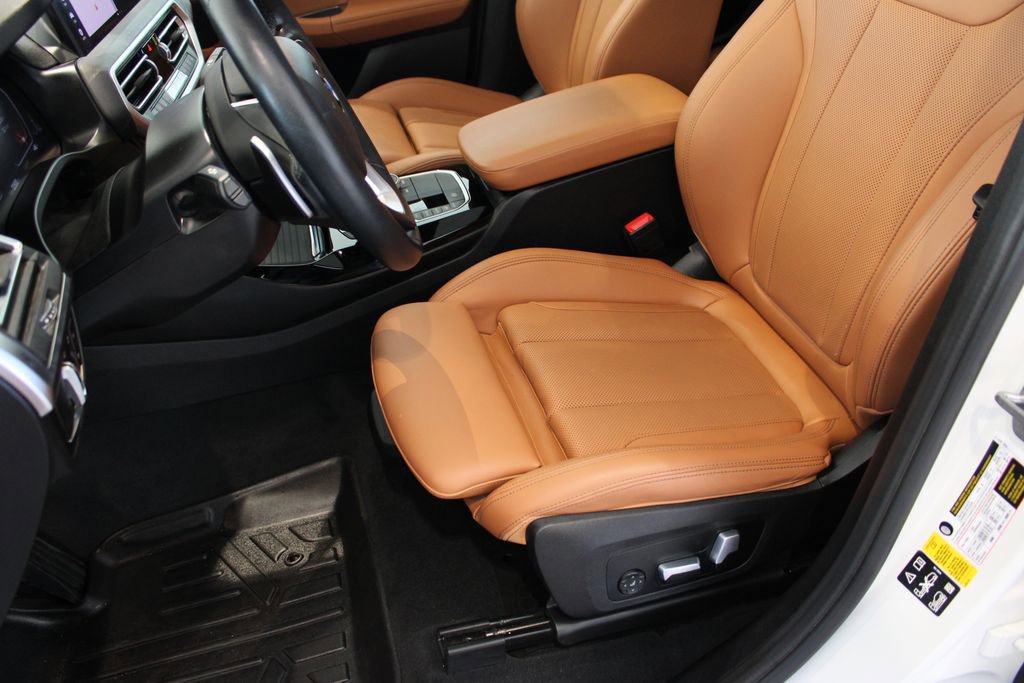 Used 2022 BMW X3 xDrive30i w/ Premium Package 2 image 9
