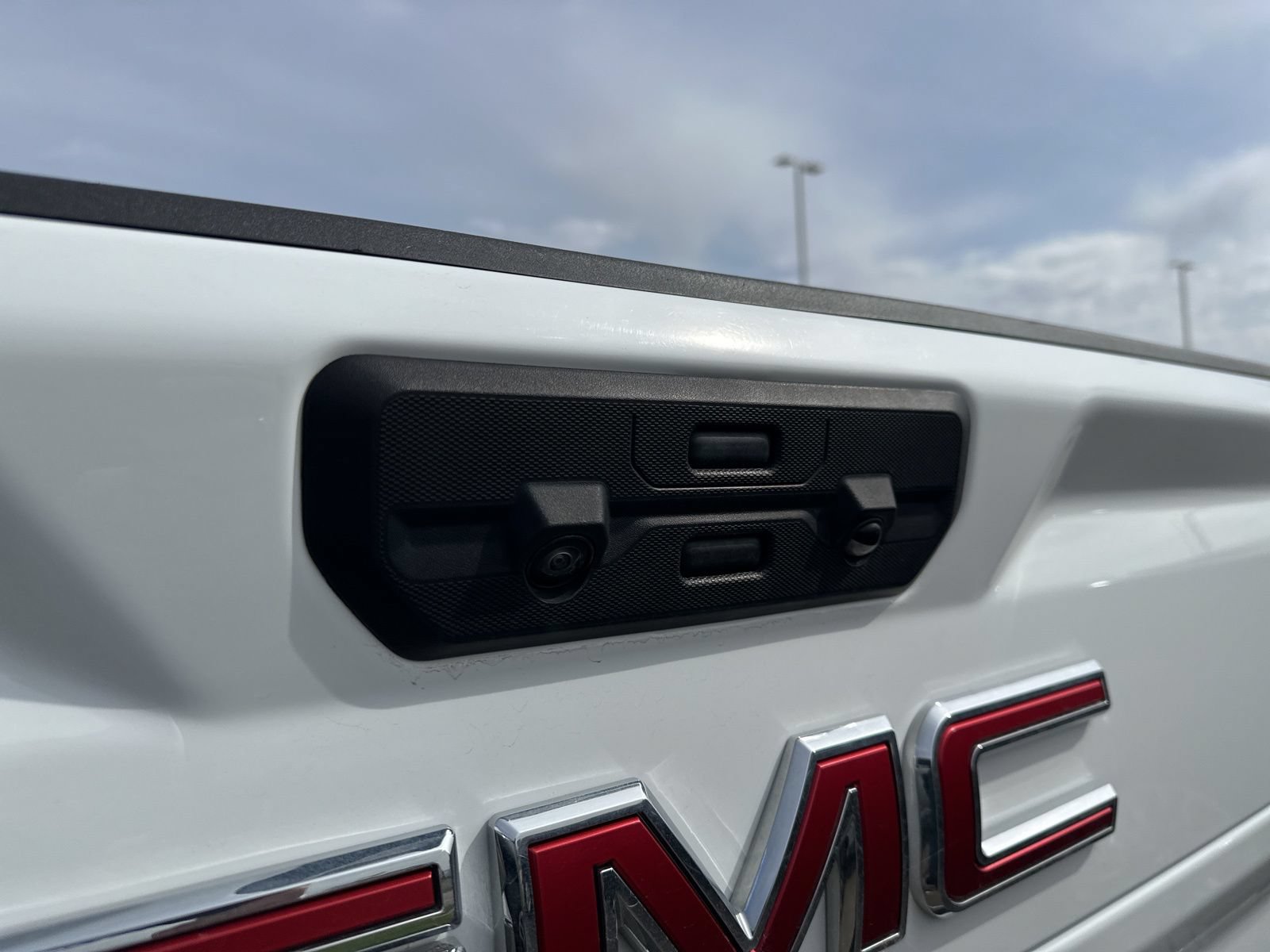 Used 2024 GMC Sierra 2500 Denali w/ Technology Package AWD/4WD image 9