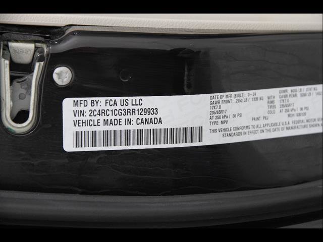 Used 2024 Chrysler Voyager LX image 24