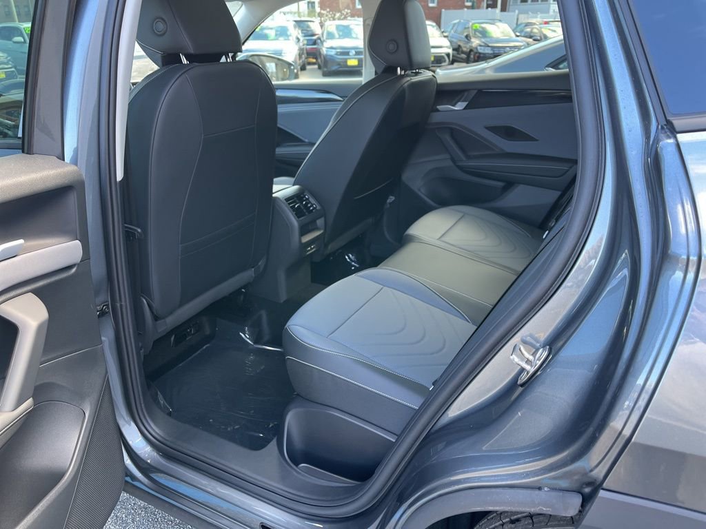 New 2026 Volkswagen Tiguan SE AWD/4WD image 14