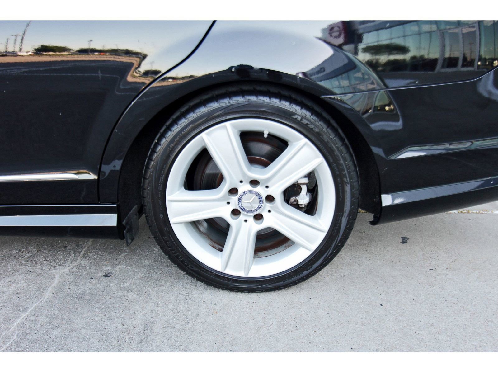 Used 2011 Mercedes-Benz C 300 4MATIC Sedan image 30