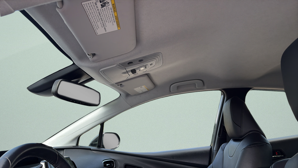 Used 2017 Toyota Prius Prime Advanced FWD image 18