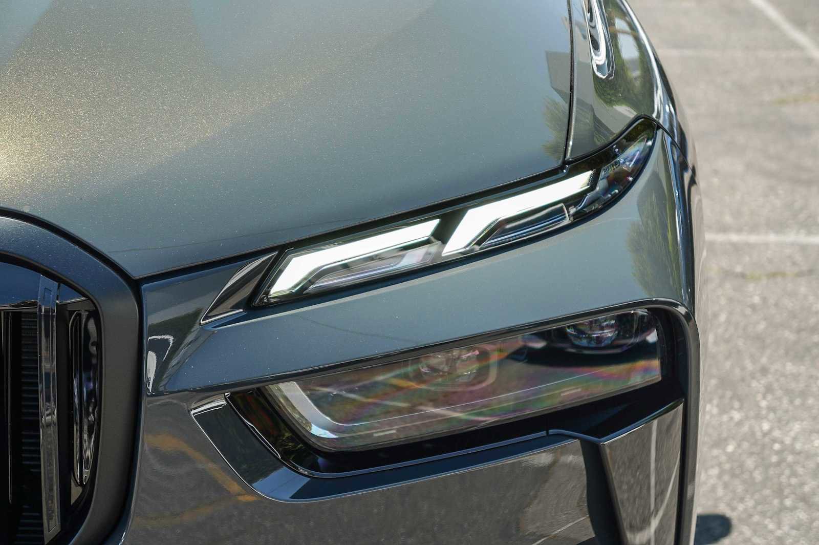 New 2027 BMW X7 xDrive40i AWD/4WD image 14