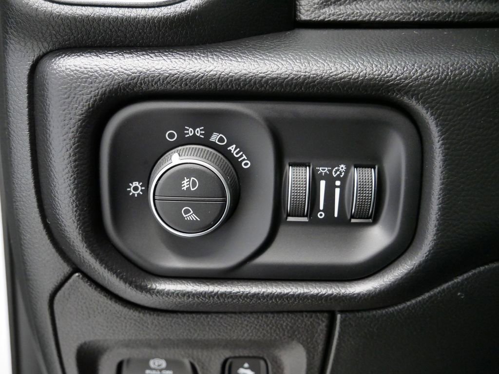 Certified 2022 RAM 1500 Laramie image 22