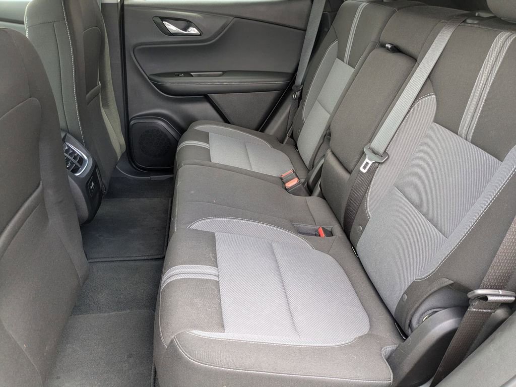 Used 2025 Chevrolet Blazer LT image 27