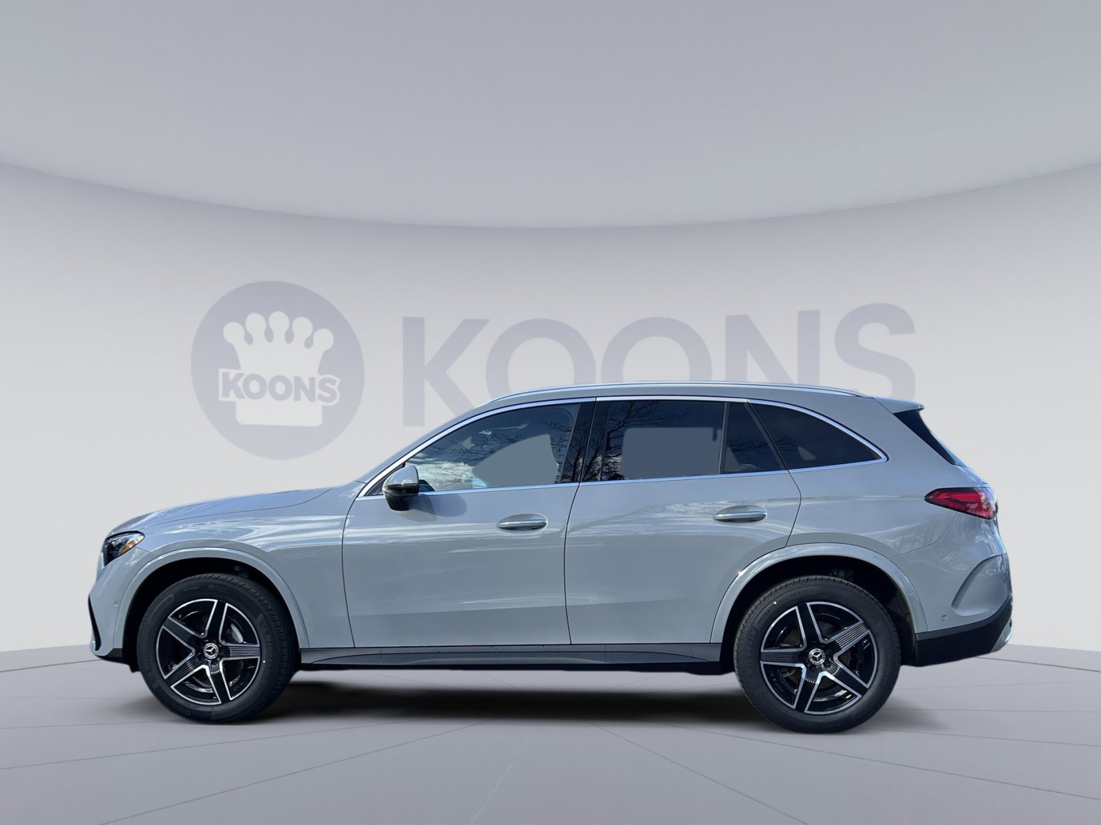 New 2026 Mercedes-Benz GLC 300 4MATIC image 2