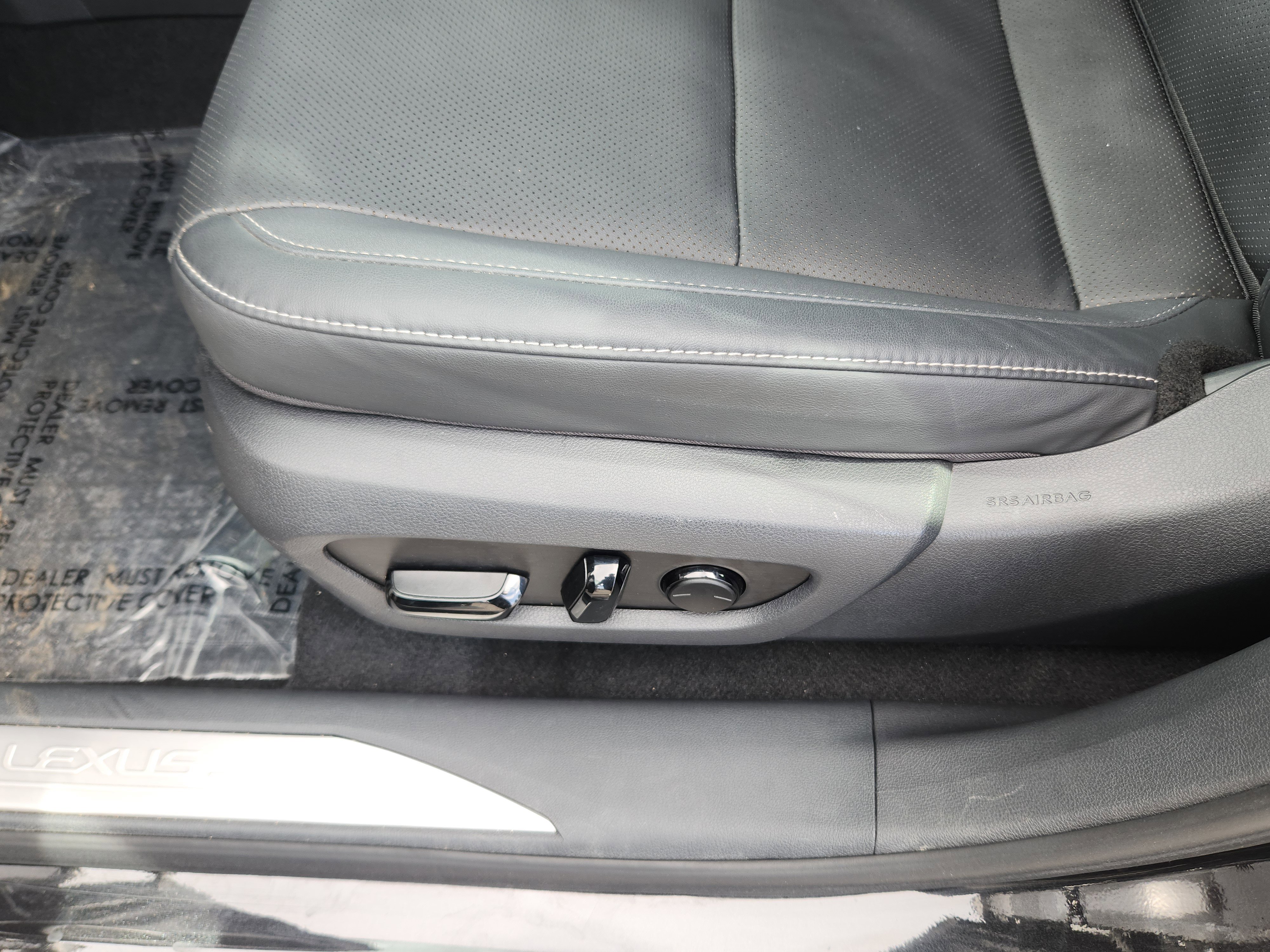 Used 2024 Lexus RX 350 AWD w/ Technology Package image 11