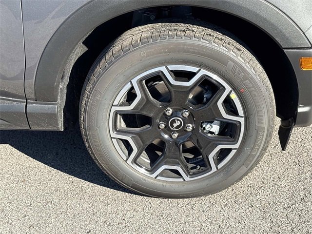 New 2025 Ford Bronco Sport Outer Banks image 9