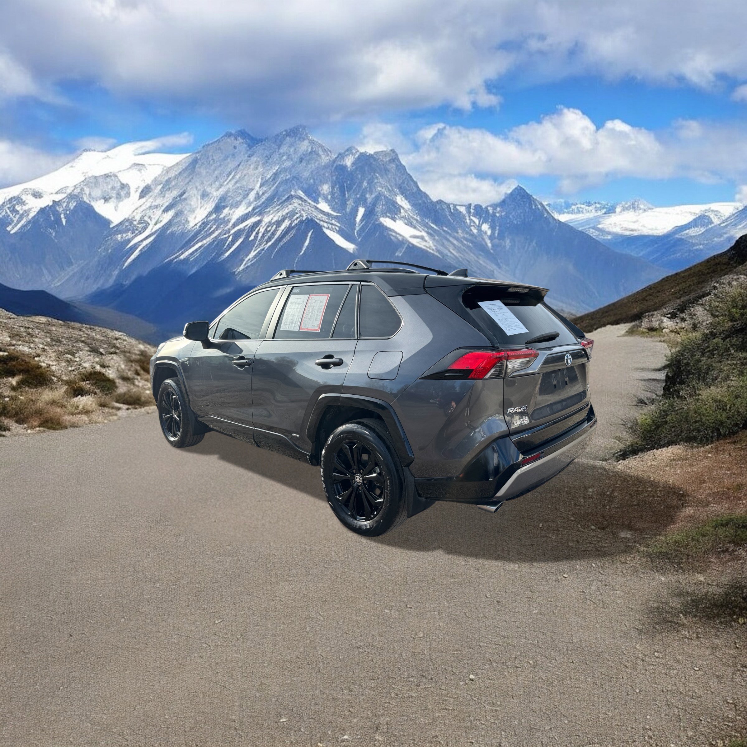 Used 2023 Toyota RAV4 XSE image 3