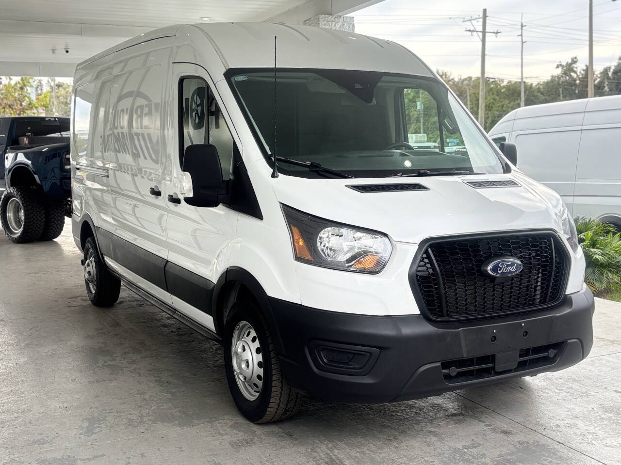 Used 2023 Ford Transit 350 Medium Roof w/ Load Area Protection Package RWD image 12