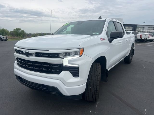 Used 2022 Chevrolet Silverado 1500 RST AWD/4WD image 3