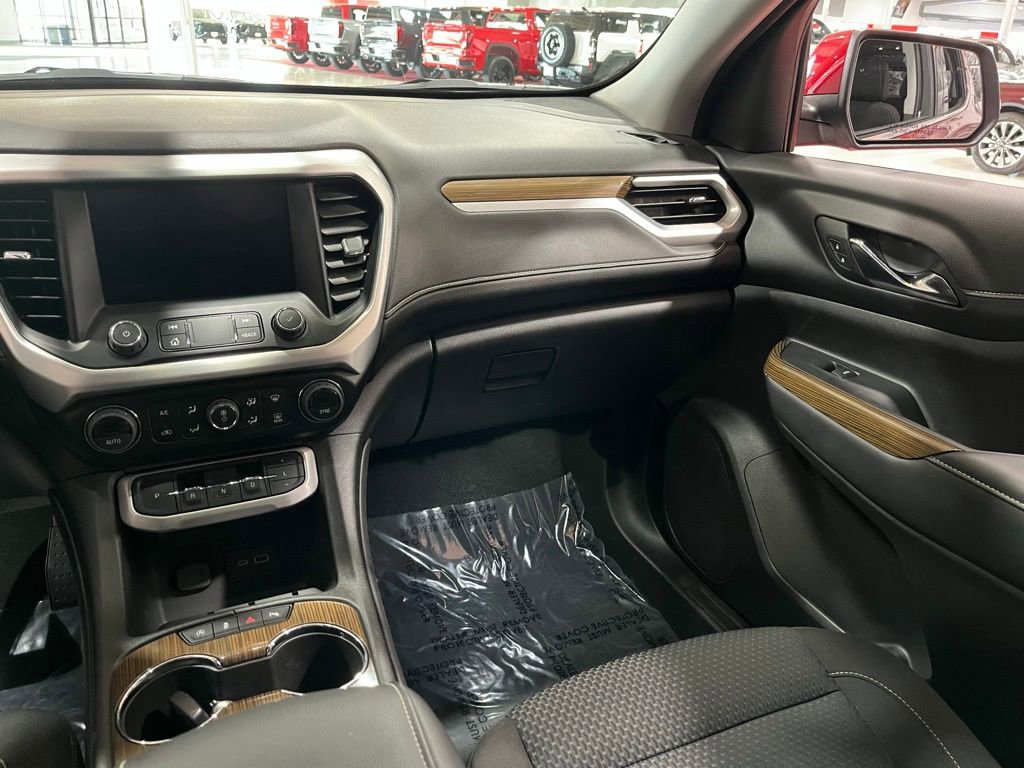Certified 2023 GMC Acadia SLE w/ Driver Convenience Package image 21