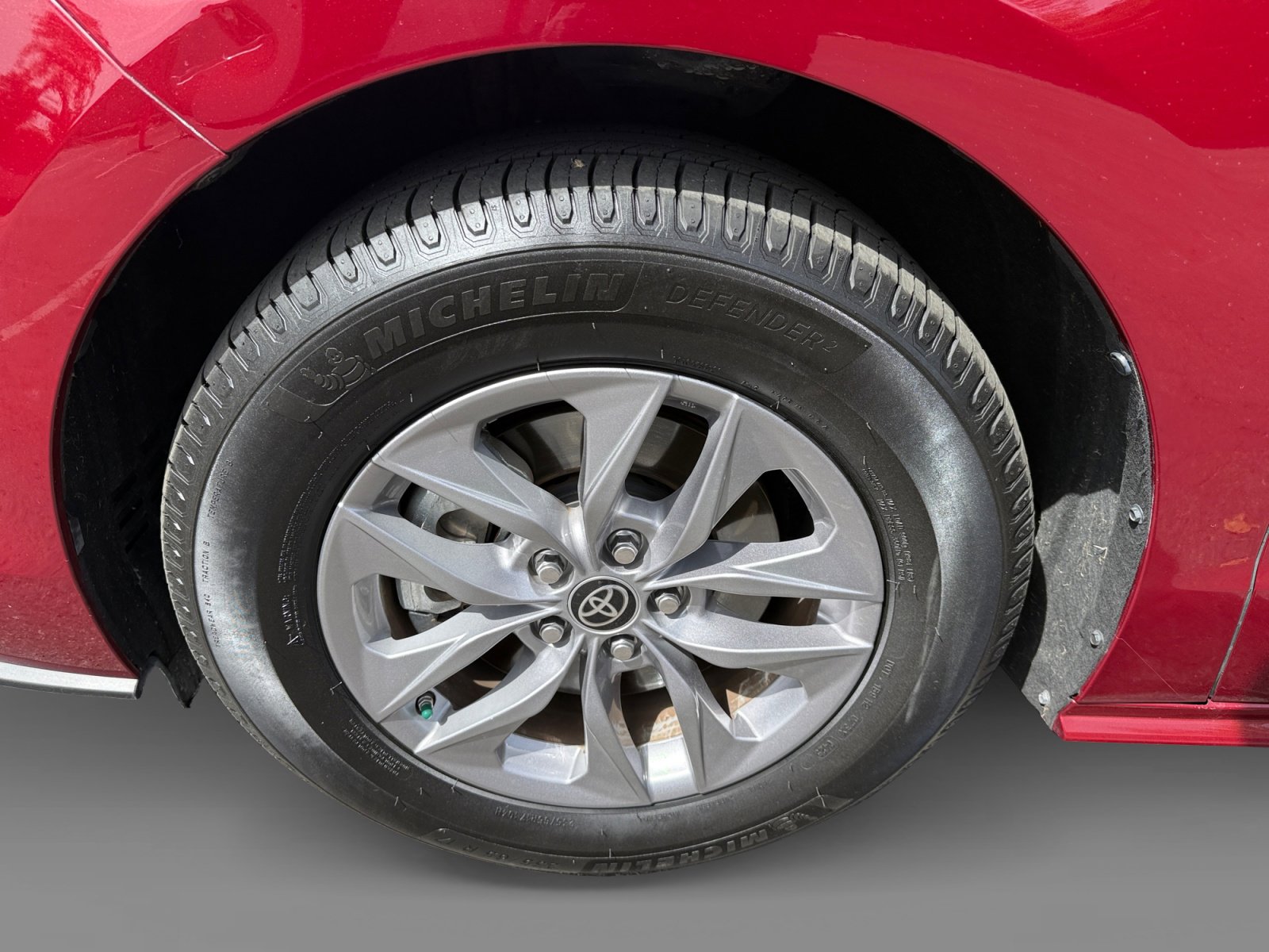 Used 2022 Toyota Sienna XLE w/ XLE Plus Package image 9