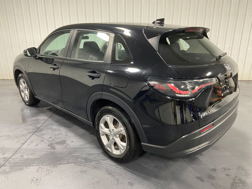 Used 2025 Honda HR-V LX image 3