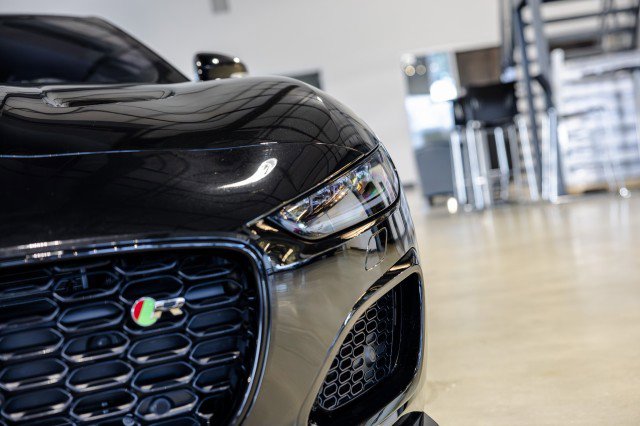Used 2023 Jaguar F-TYPE R AWD/4WD image 10