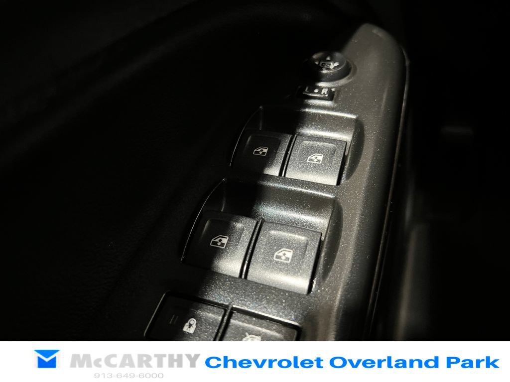 Used 2018 GMC Canyon SLE w/ Nightfall Edition AWD/4WD image 17