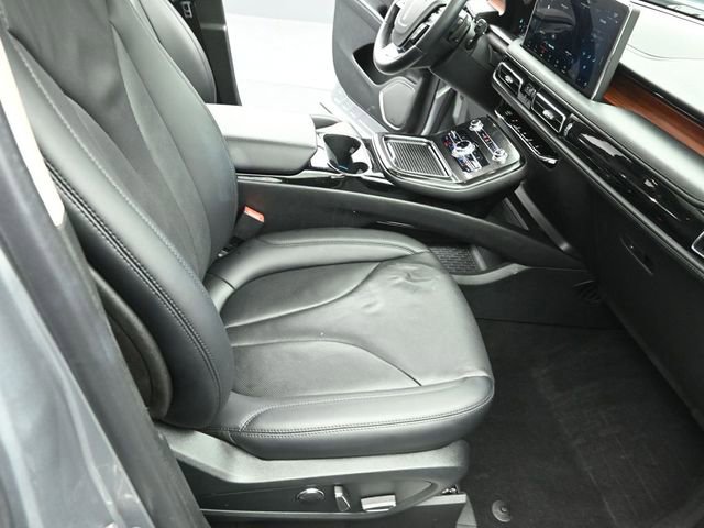 Certified 2022 Lincoln Nautilus Reserve w/ Equipment Group 201A image 28