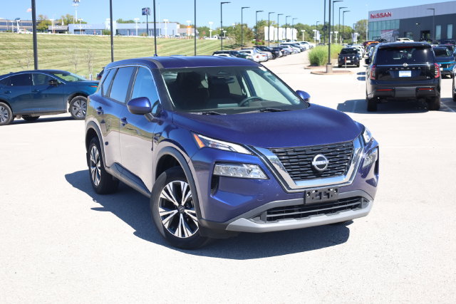 Certified 2023 Nissan Rogue SV AWD/4WD image 2