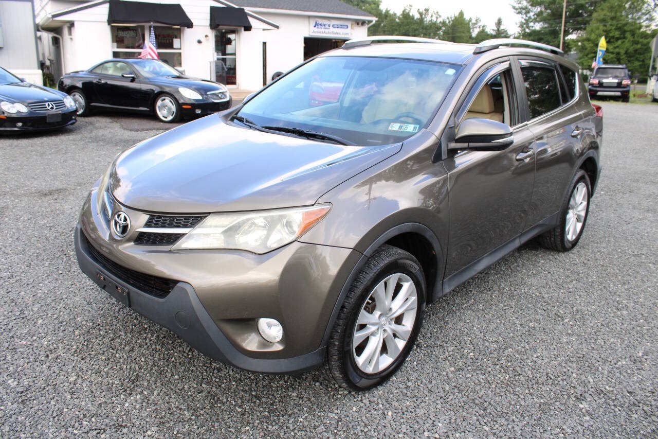 Used 2013 Toyota RAV4 Limited AWD/4WD image 2