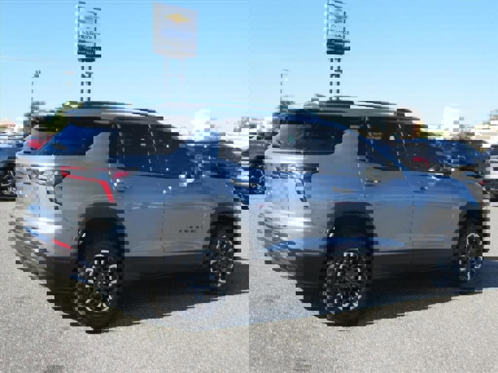 New 2026 Chevrolet Equinox ACTIV w/ Convenience Package III image 6