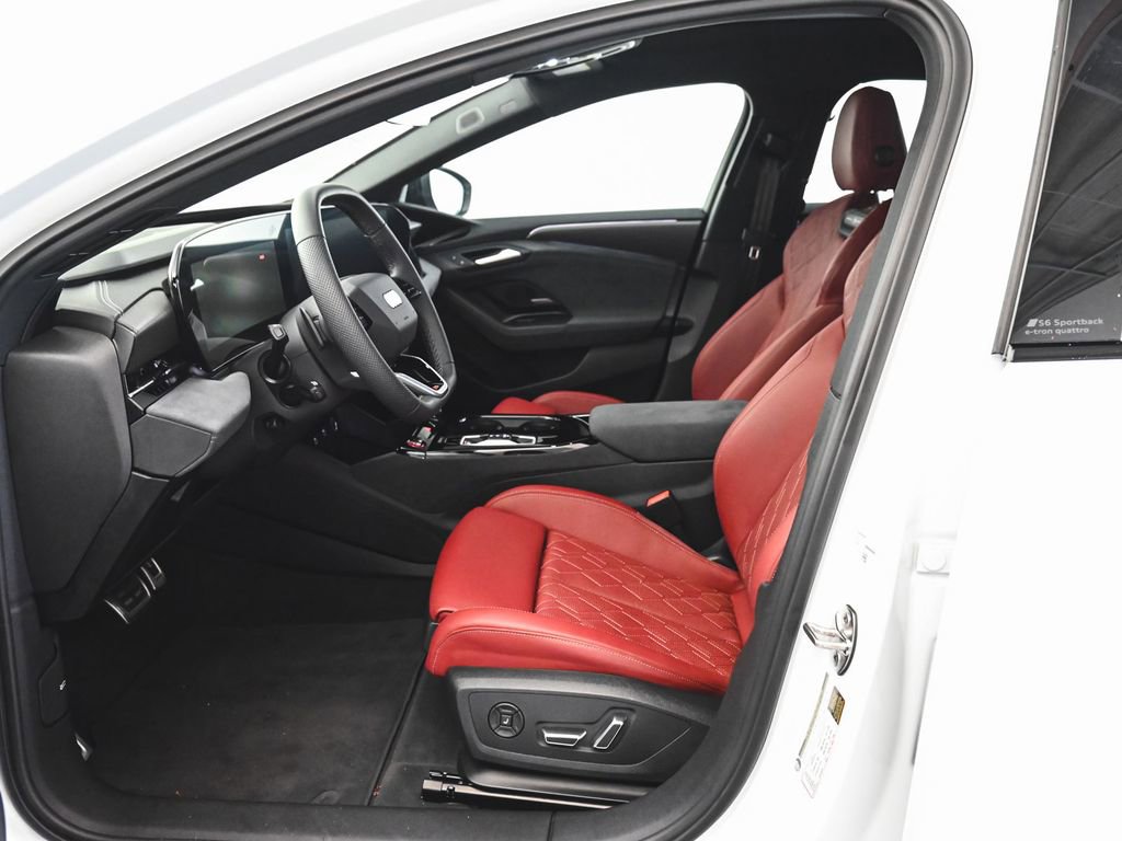 Used 2025 Audi S6 e-tron Prestige w/ 21" Black Optic Package AWD/4WD image 32