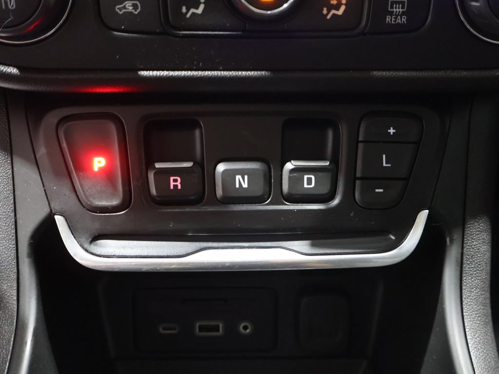 Used 2021 GMC Terrain SLT w/ Infotainment Package II AWD/4WD image 35