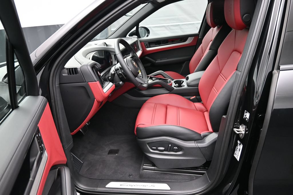 New 2026 Porsche Cayenne S AWD/4WD image 5