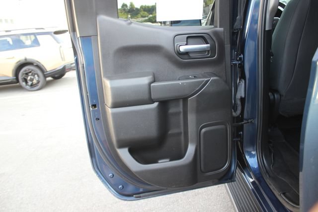 Used 2020 Chevrolet Silverado 1500 Custom Trail Boss w/ Custom Convenience Package AWD/4WD image 20