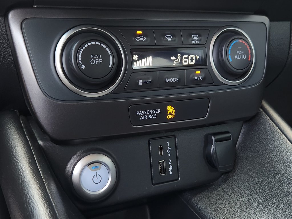 Used 2025 Nissan Leaf S FWD image 29