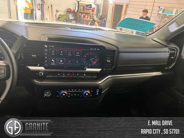 Used 2024 GMC Sierra 1500 SLT AWD/4WD image 27