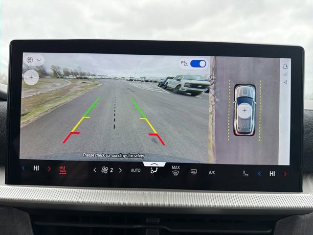 Certified 2025 Ford Explorer Platinum w/ LUX Leather Package AWD/4WD image 32