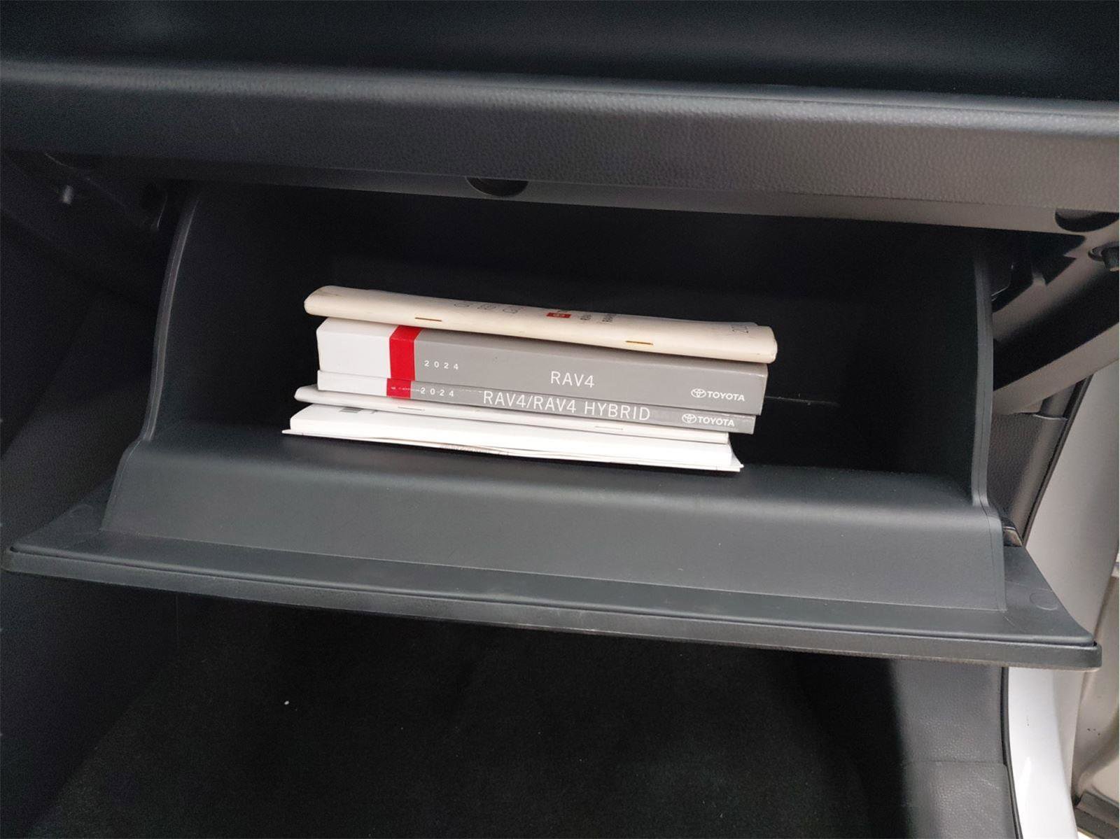 Used 2024 Toyota RAV4 LE image 16