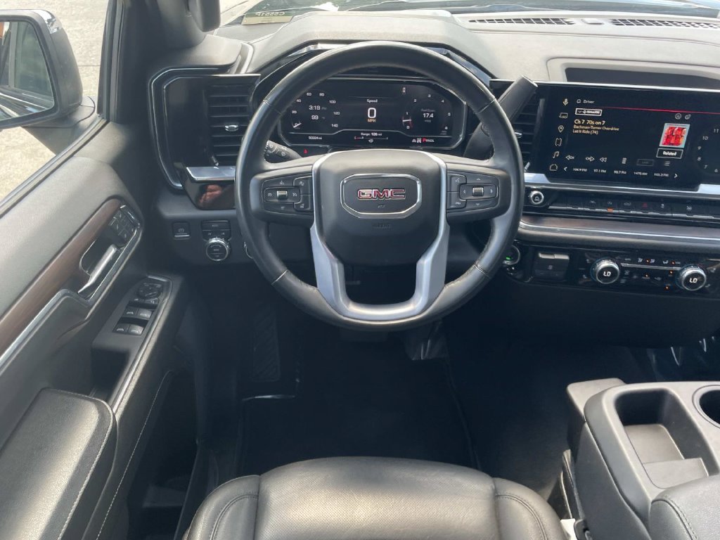 Used 2025 GMC Sierra 1500 SLT AWD/4WD image 11