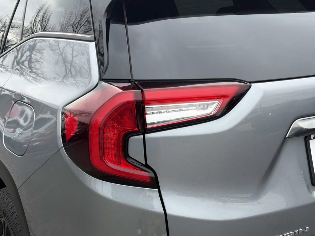 Used 2023 GMC Terrain AT4 AWD/4WD image 12