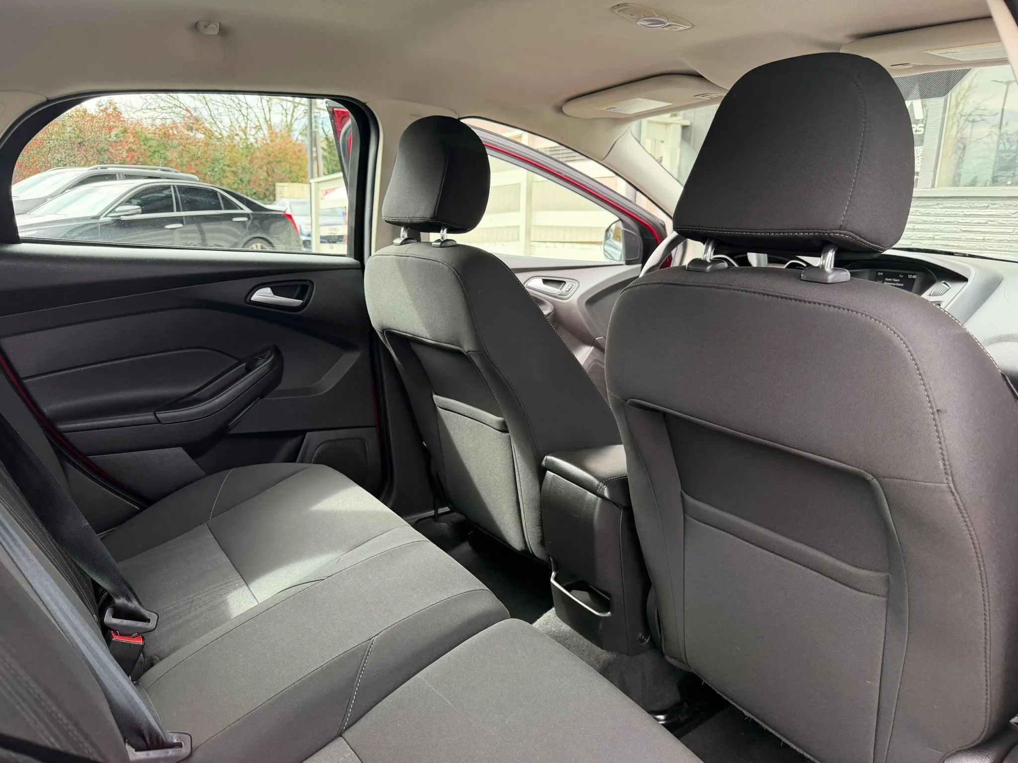 Used 2015 Ford Focus SE image 20