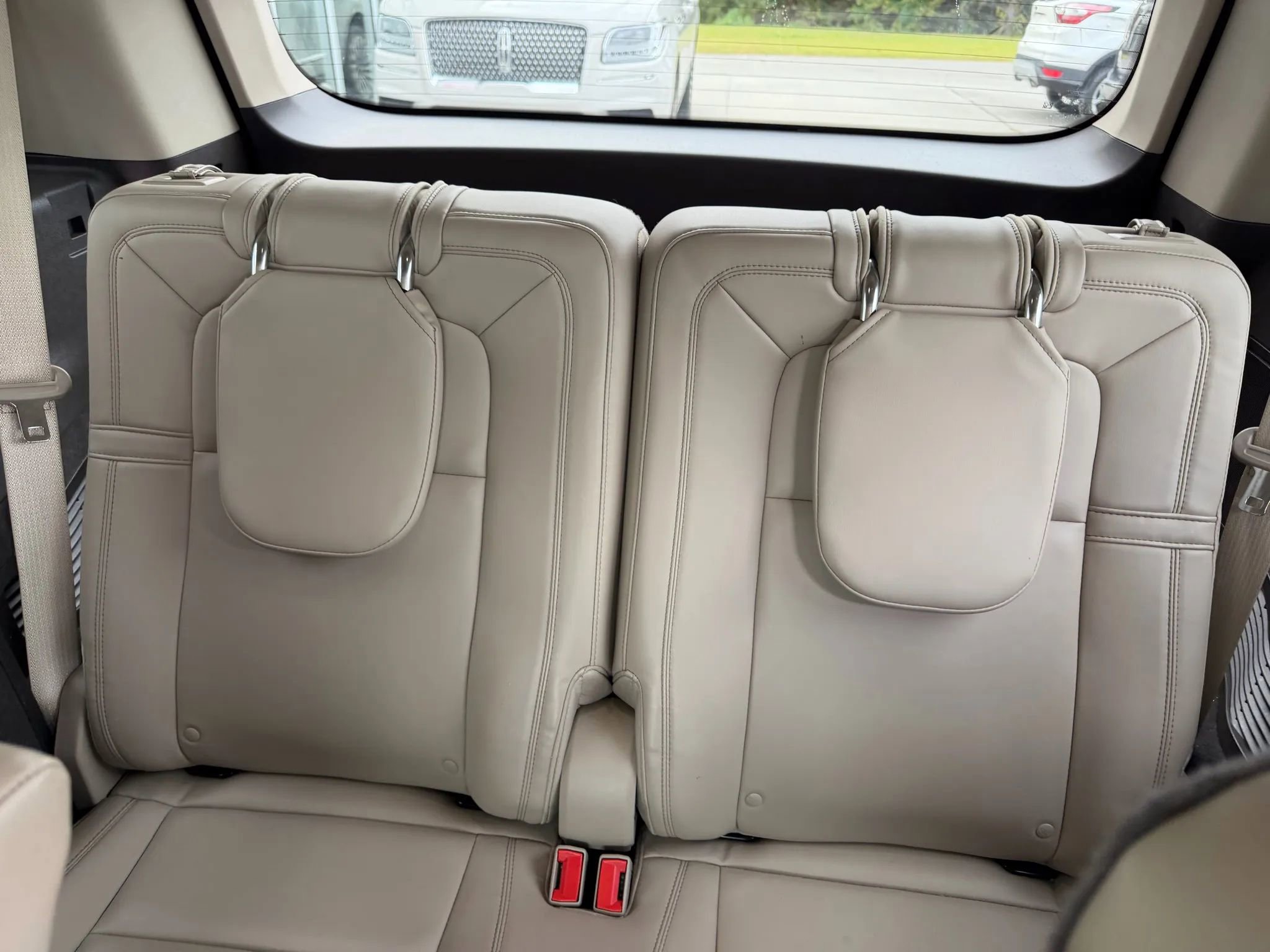 Used 2020 Lincoln Aviator Reserve w/ Equipment Group 201A image 13