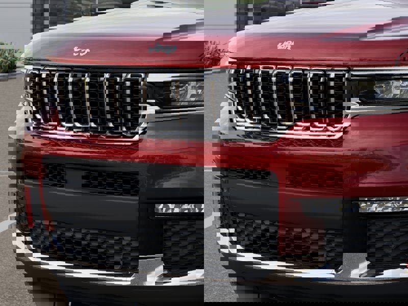 New 2025 Jeep Grand Cherokee L Limited w/ Luxury Tech Group II image 31
