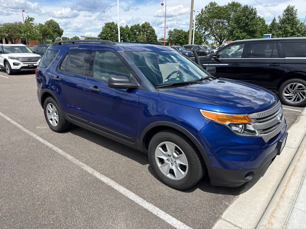 Used 2014 Ford Explorer FWD image 2