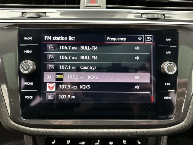 Used 2024 Volkswagen Tiguan SEL R-Line w/ MDO Package, Two-Row image 17