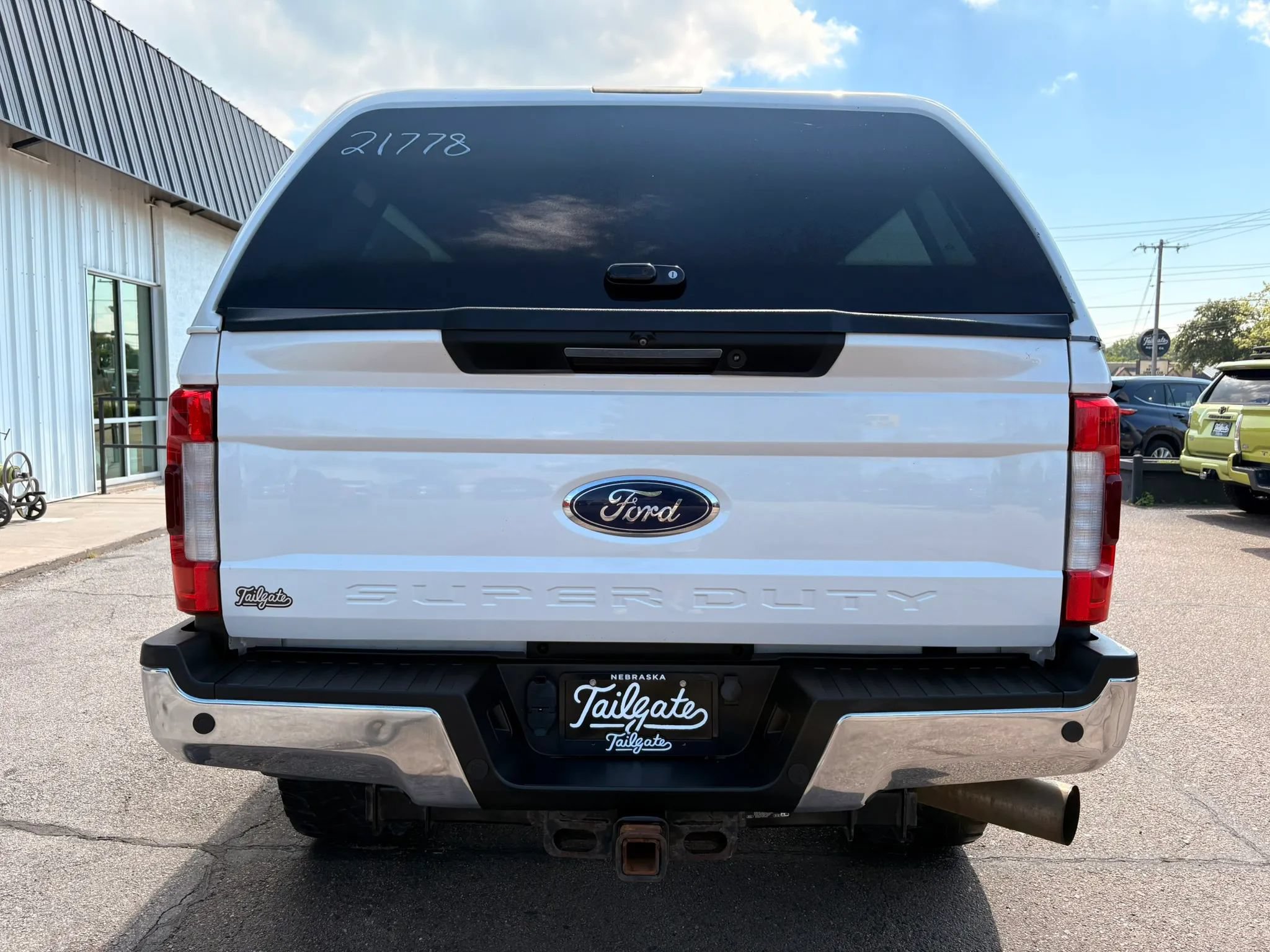 Used 2018 Ford F250 Lariat w/ Lariat Ultimate Package AWD/4WD image 6