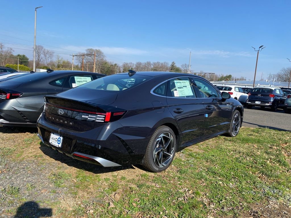 New 2026 Hyundai Sonata SEL AWD/4WD image 4